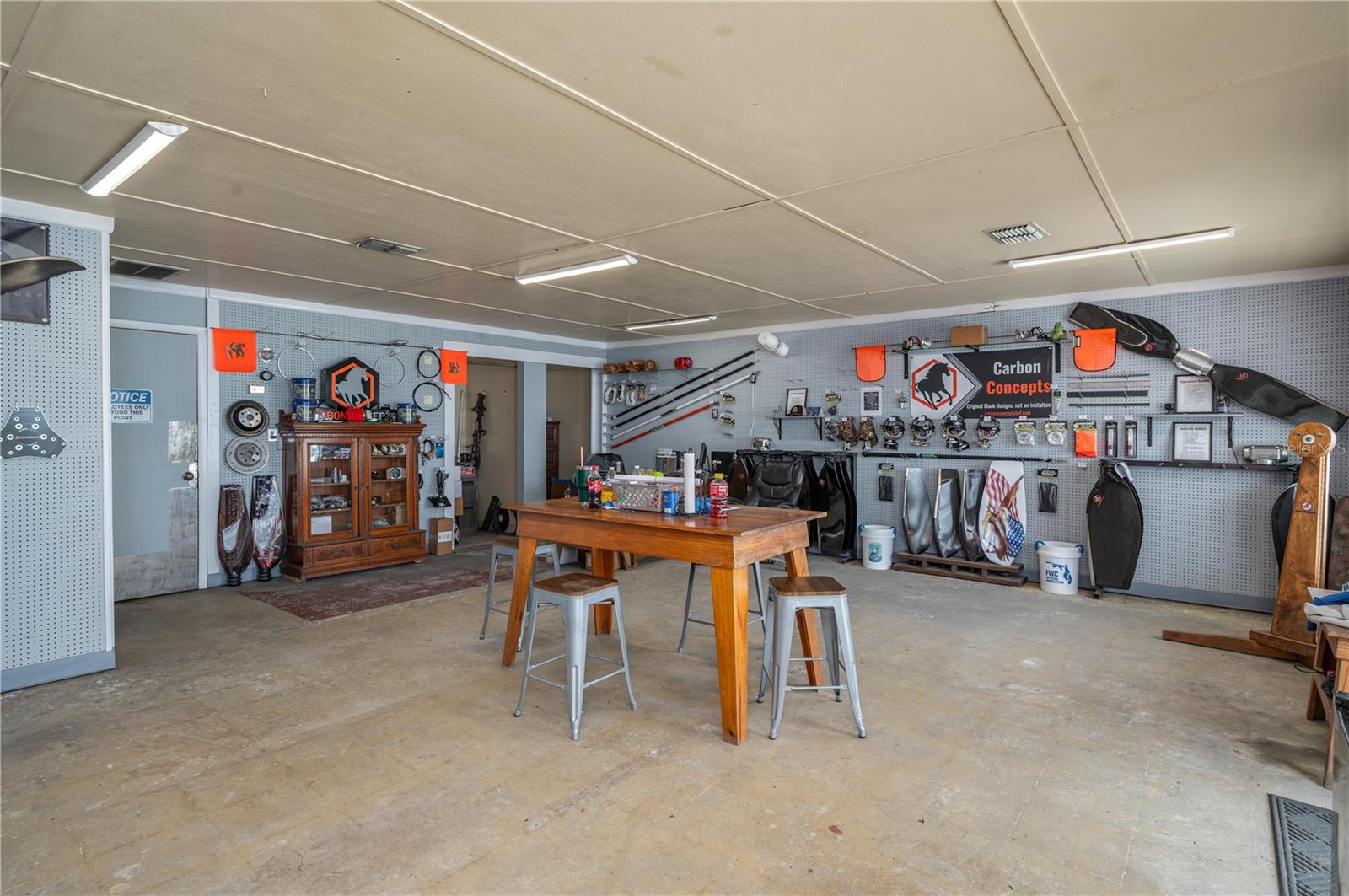 COUNTRY CLUB ESTATES - Commercial Sale