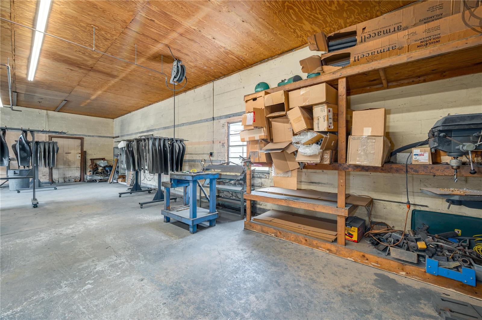 COUNTRY CLUB ESTATES - Commercial Sale