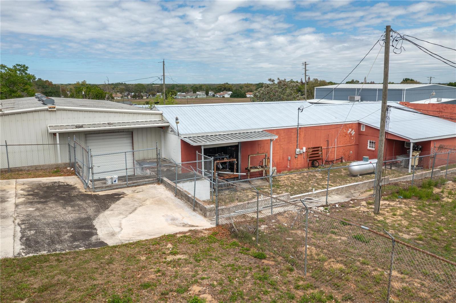 COUNTRY CLUB ESTATES - Commercial Sale