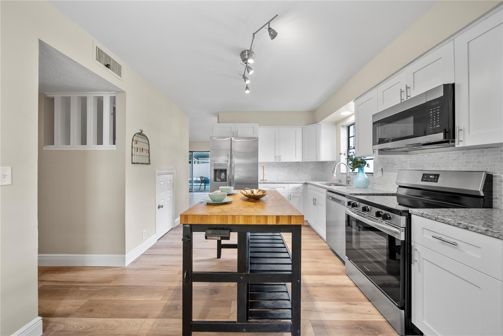 COUNTRY PLACE UNIT 5 - Residential