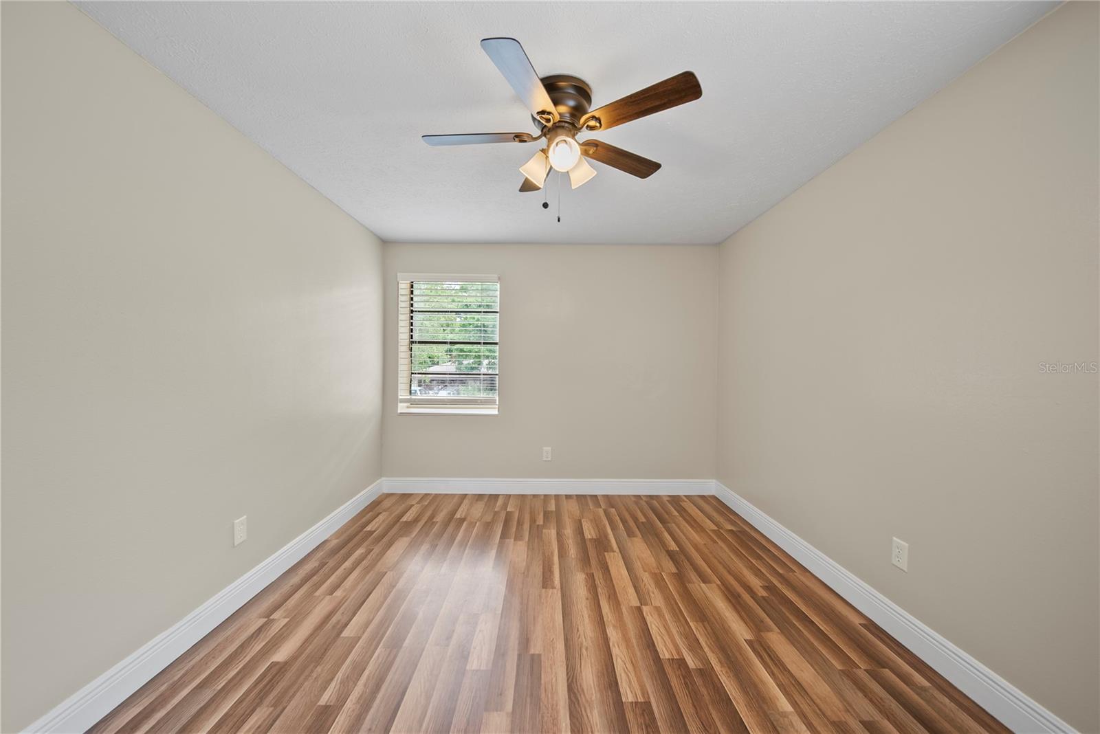 COUNTRY PLACE UNIT 5 - Residential