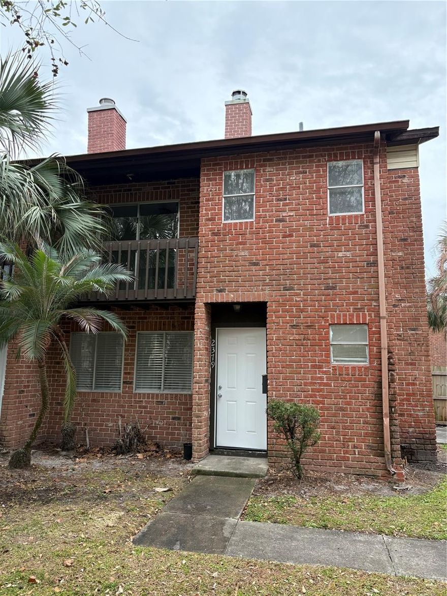 Investors don't miss the opportunity to buy this income property! Low hoa fee and great return on investments! 2 bedroom, 1.5 bath with almost 1000 sqf. On the first floor, you will find the kitchen with stainless steel appliances, dining room, half bath and living room that has a wood burning fireplace. Upstairs are the master bedroom with balcony, full Jack and Jill bath, other bedroom, and laundry. Newer AC and water heater. The community of Huntington on the Green features a clubhouse, pool & spa, playground for the little ones, and two tennis courts. Conveniently located; near mayor roads, shopping, transportation, and the Mall at Millenia.
