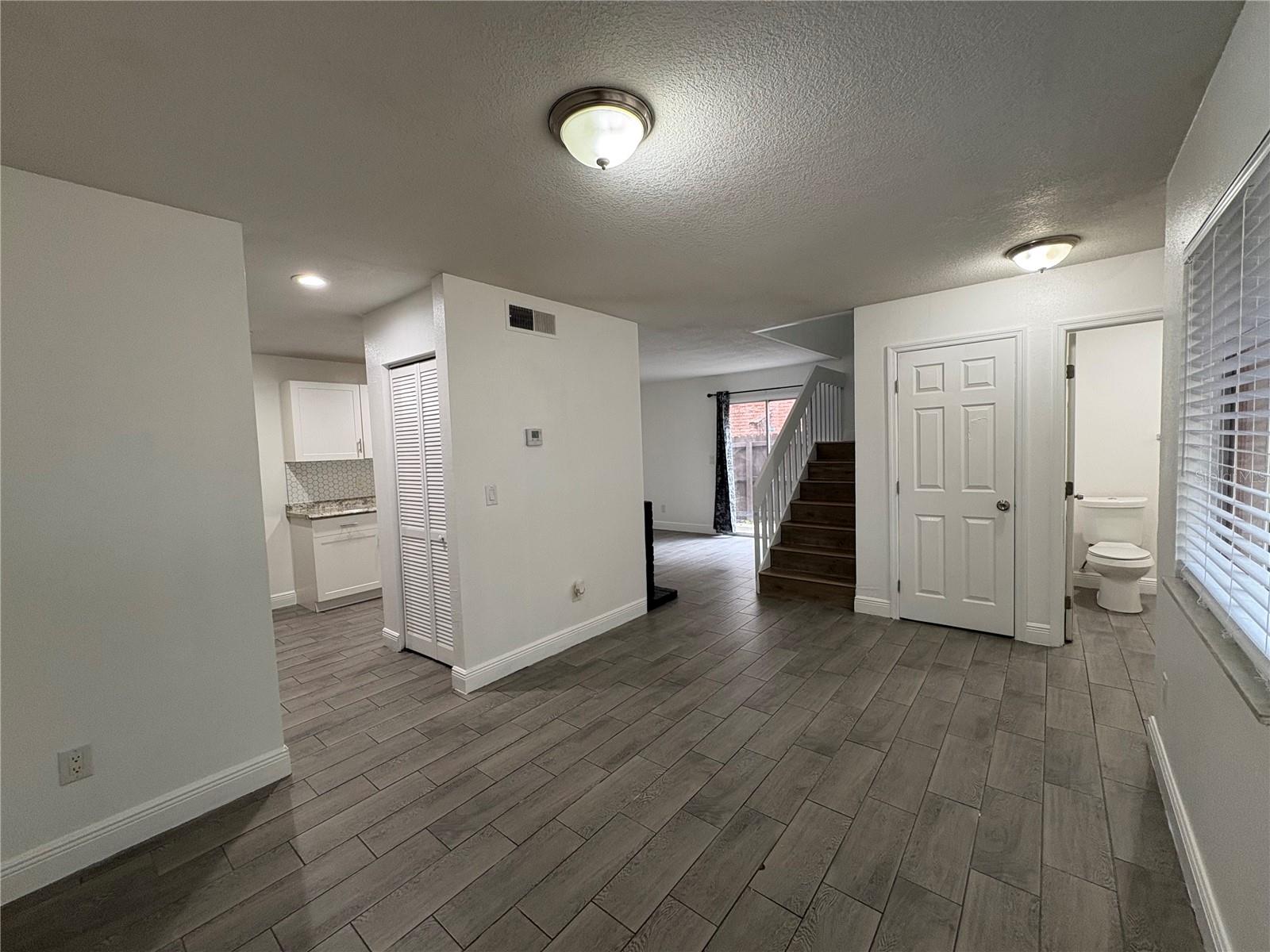 2379 HUNTINGTON GREEN COURT 1