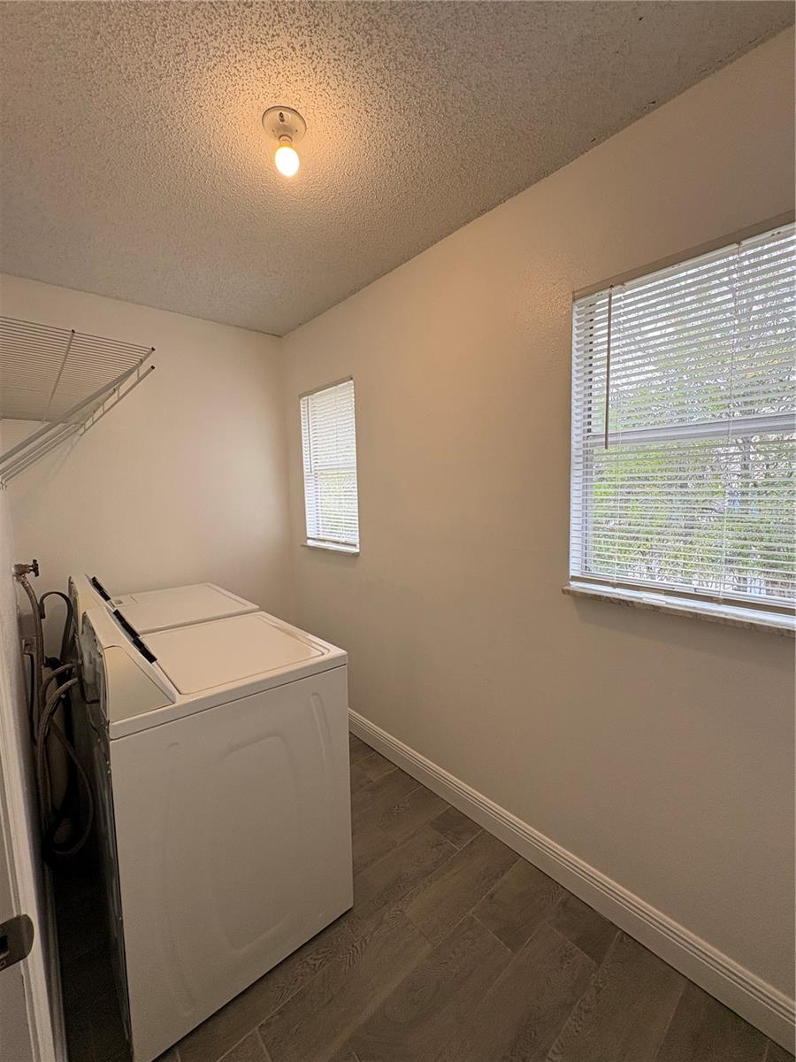 HUNTINGTON ON GREEN CONDO - Residential