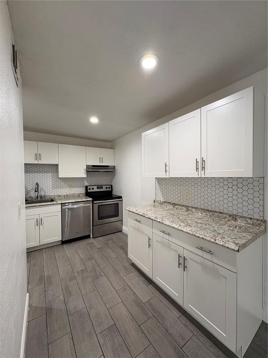 HUNTINGTON ON GREEN CONDO - Residential