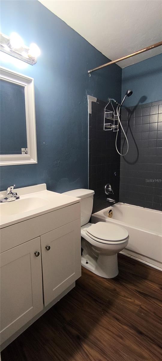 PHOENIX SUB NAPIER GRT - Residential Lease