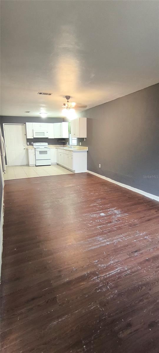 PHOENIX SUB NAPIER GRT - Residential Lease