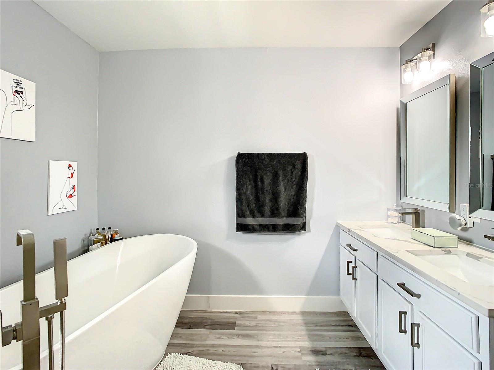 LAKE JACKSON RIDGE - Residential