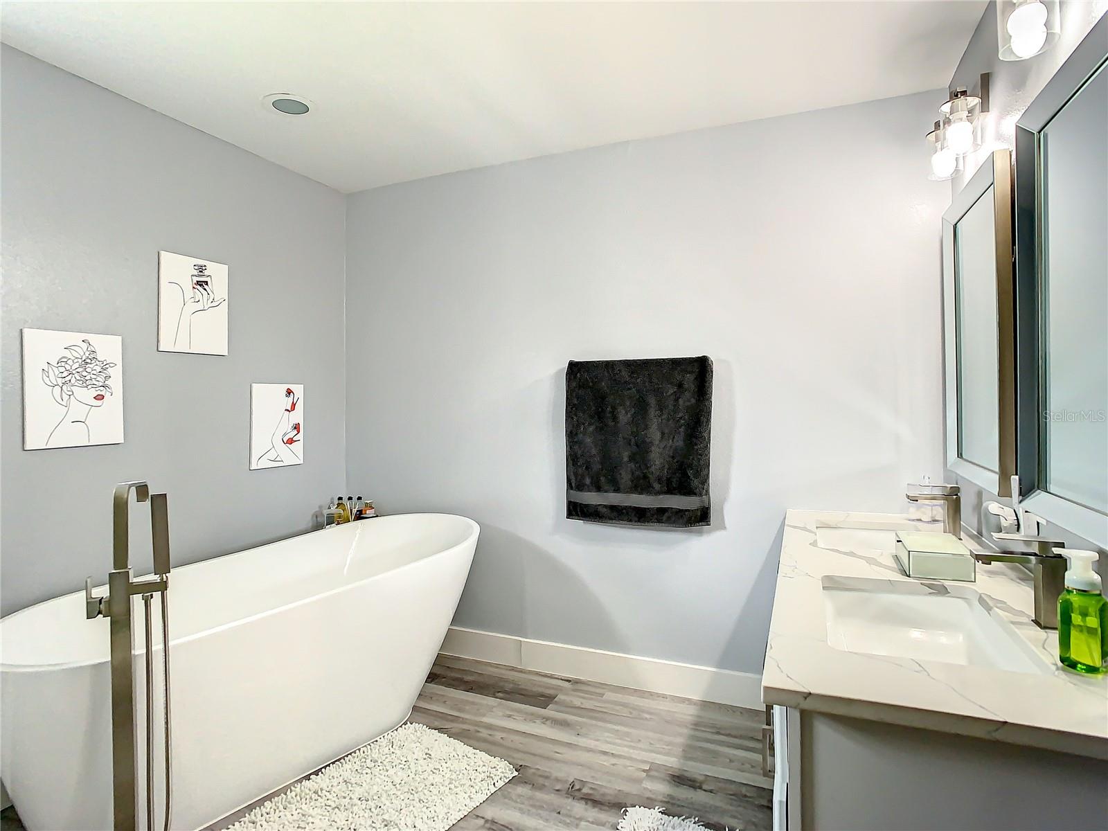 LAKE JACKSON RIDGE - Residential