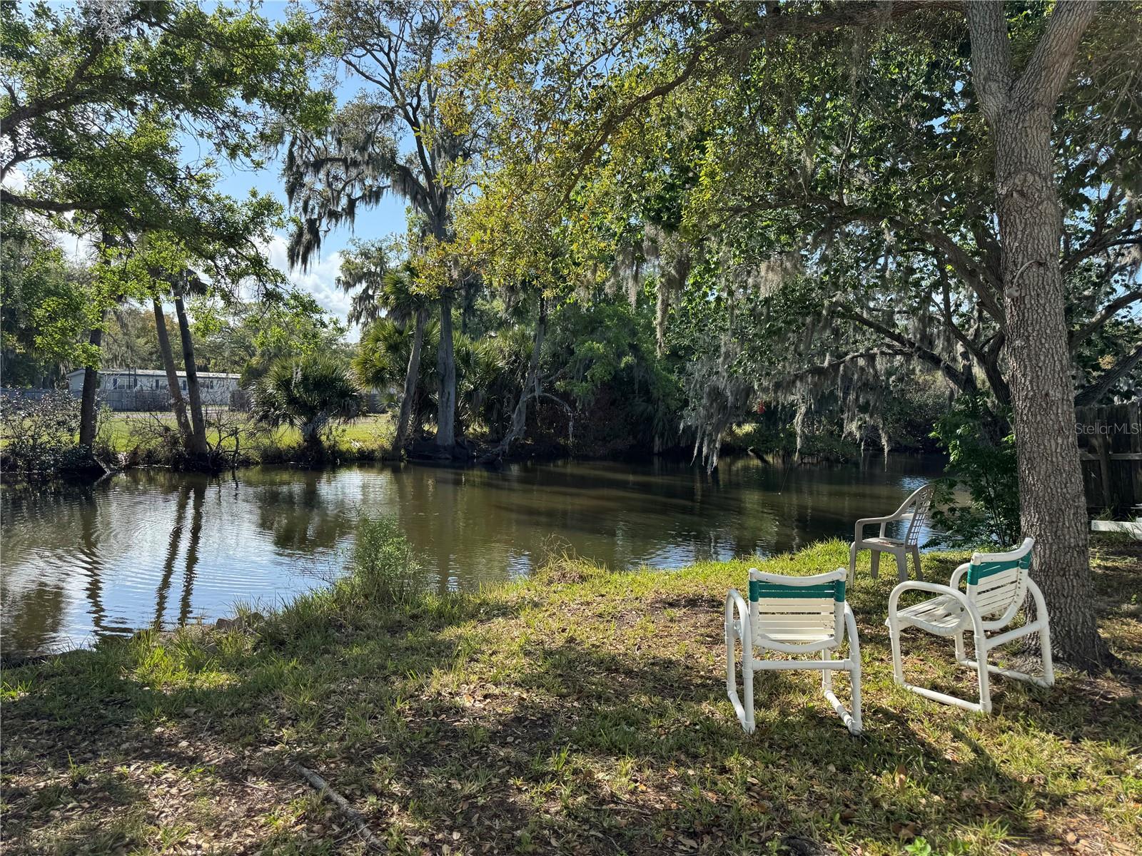 COMMONWEALTH - Residential