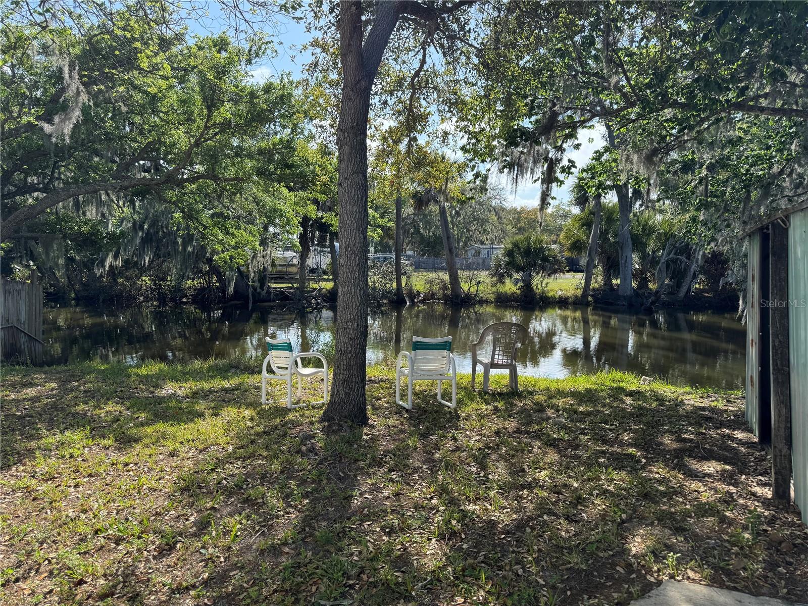 COMMONWEALTH - Residential