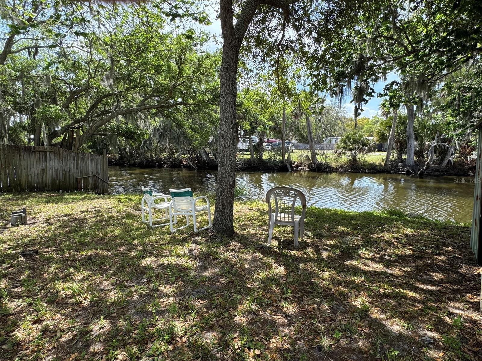 COMMONWEALTH - Residential