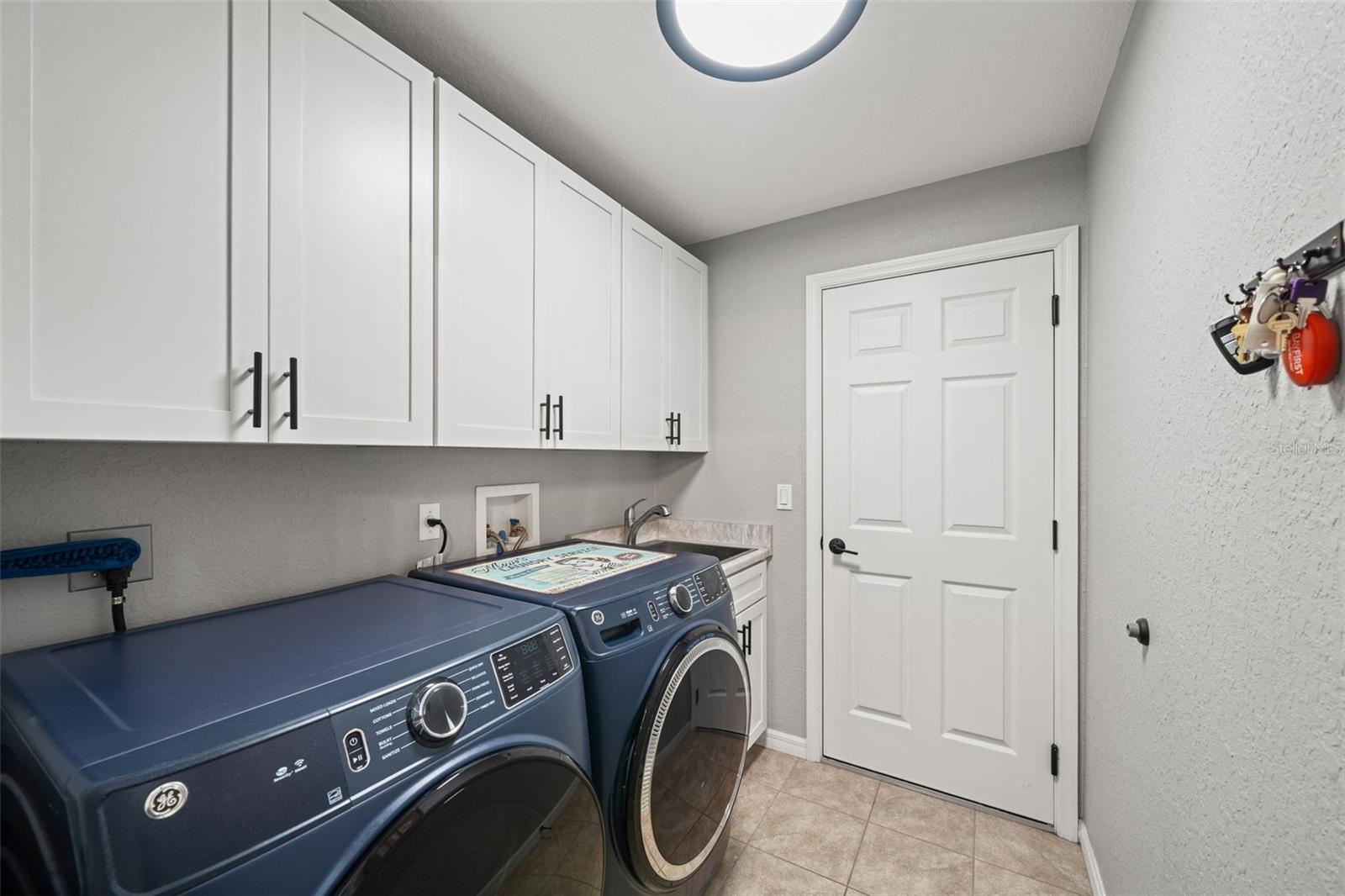 ROYAL HIGHLANDS - Residential