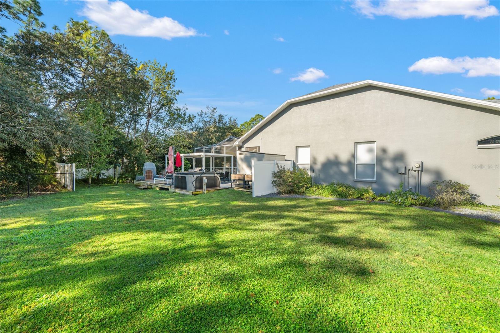 ROYAL HIGHLANDS - Residential