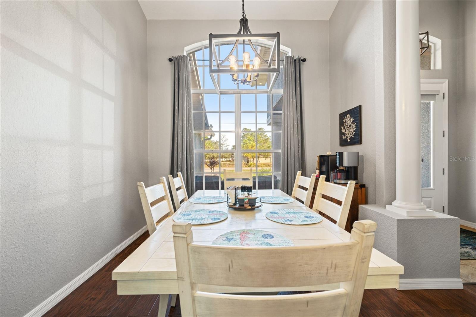 ROYAL HIGHLANDS - Residential