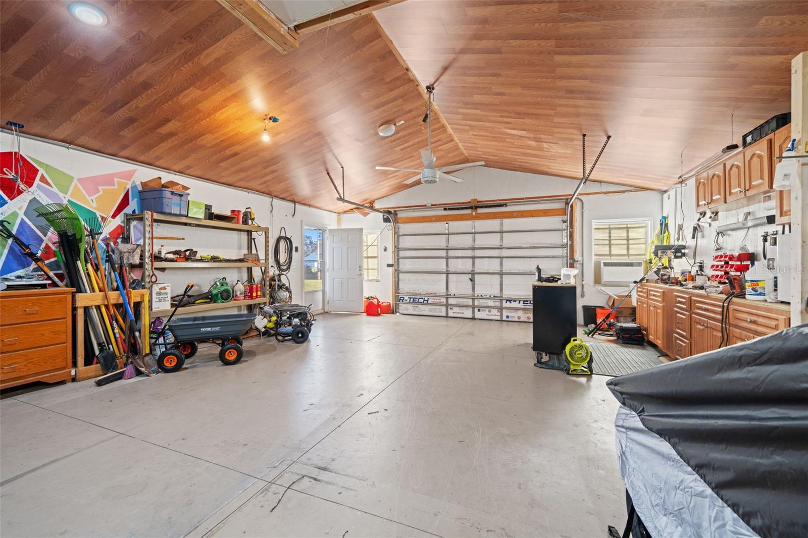 ROYAL HIGHLANDS - Residential