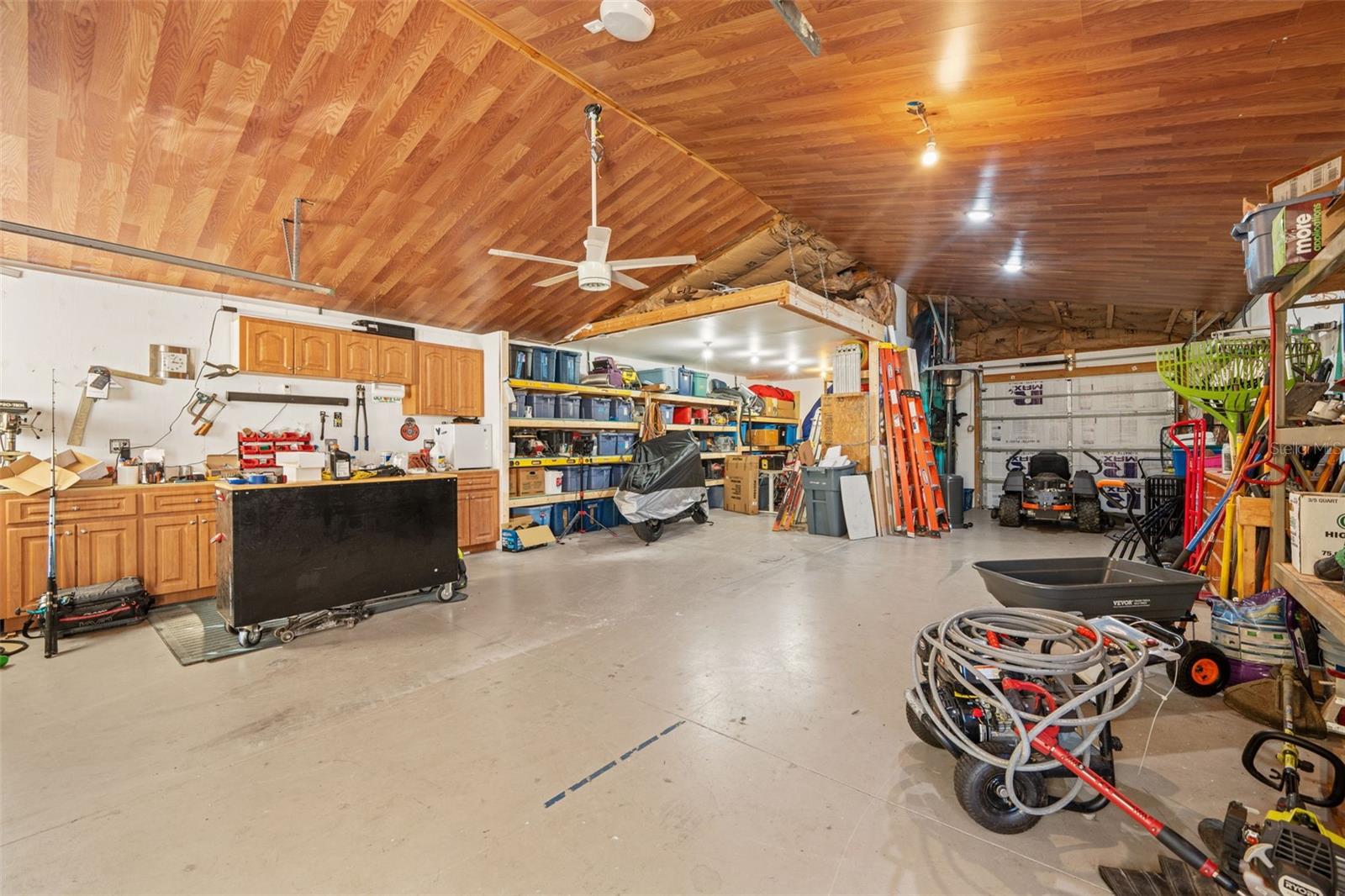 ROYAL HIGHLANDS - Residential