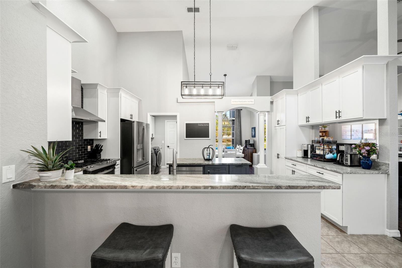 ROYAL HIGHLANDS - Residential