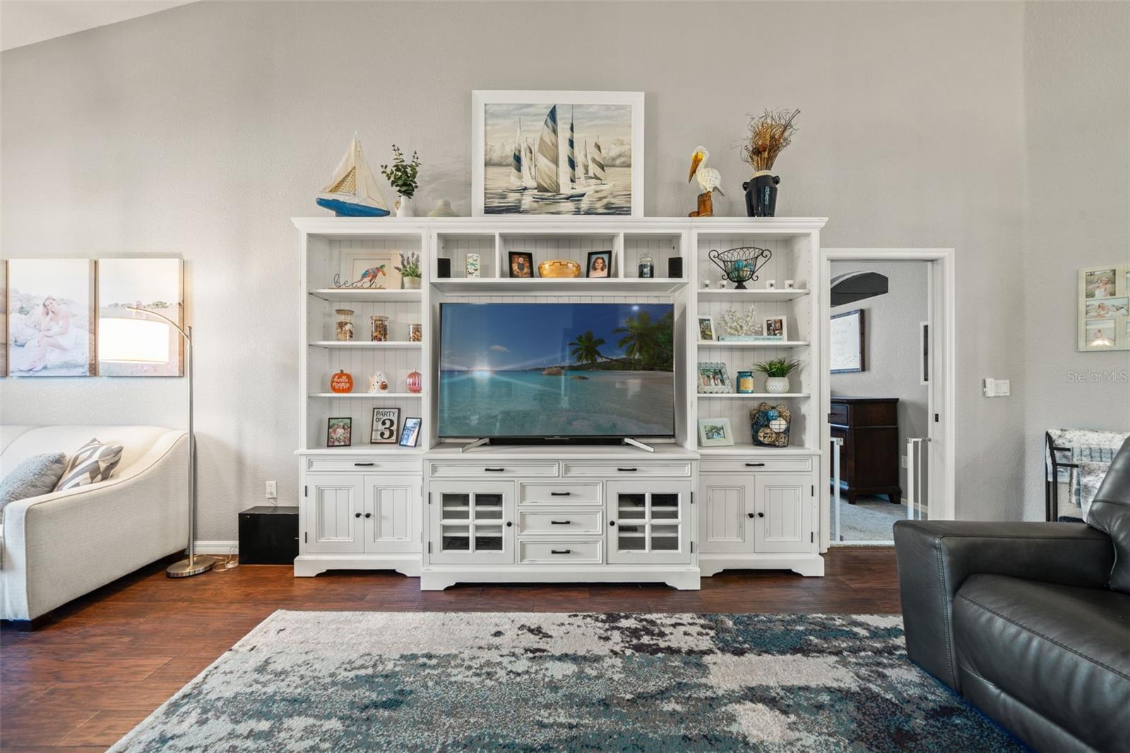 ROYAL HIGHLANDS - Residential