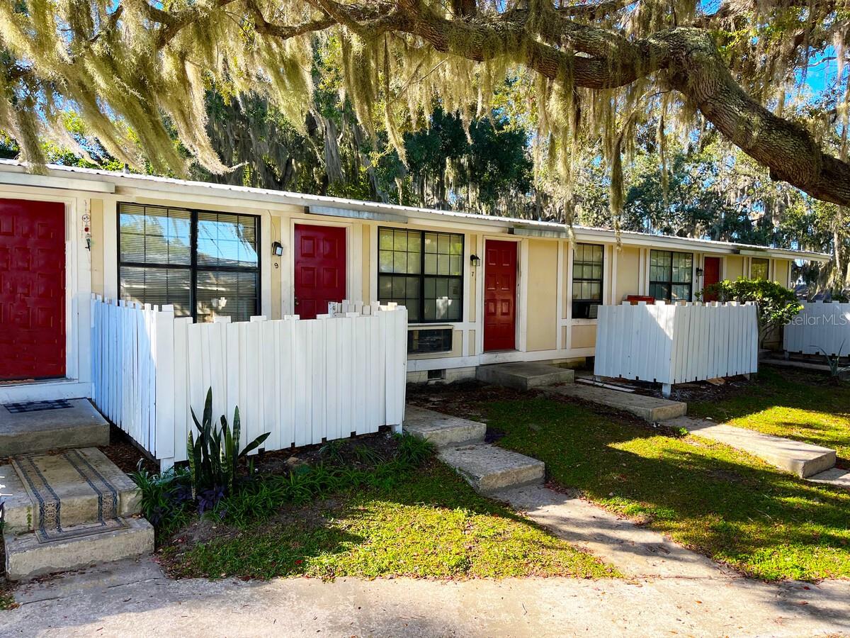$500 off first month’s rent! Application fee is free. Income requirement is 2.5 times the rent. No evictions within the last 5 years. Background check will be performed on all applicants. $12 monthly for trash, $25 monthly for water/sewer, added to monthly invoice. Renters liability insurance required, or can be obtained through landlord at $13.50 per month. If there are pets: Non refundable pet deposit $300 per pet. Re-occurring pet fee $25 per month per pet. Pet fees are if applicable. 2 pet maximum. No aggressive dog breeds. It's about $1900 to move in including first months rent for most applicants.