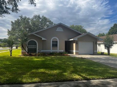 Photo of 2717 Wilder Park Drive, Plant City, FL 33566 (MLS # TB8504611)