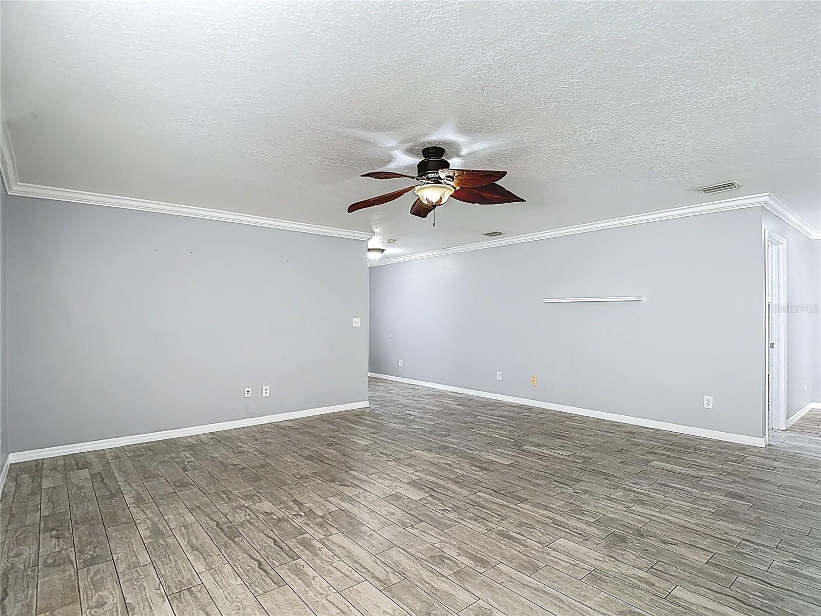 ASHLEY LAKES - Residential