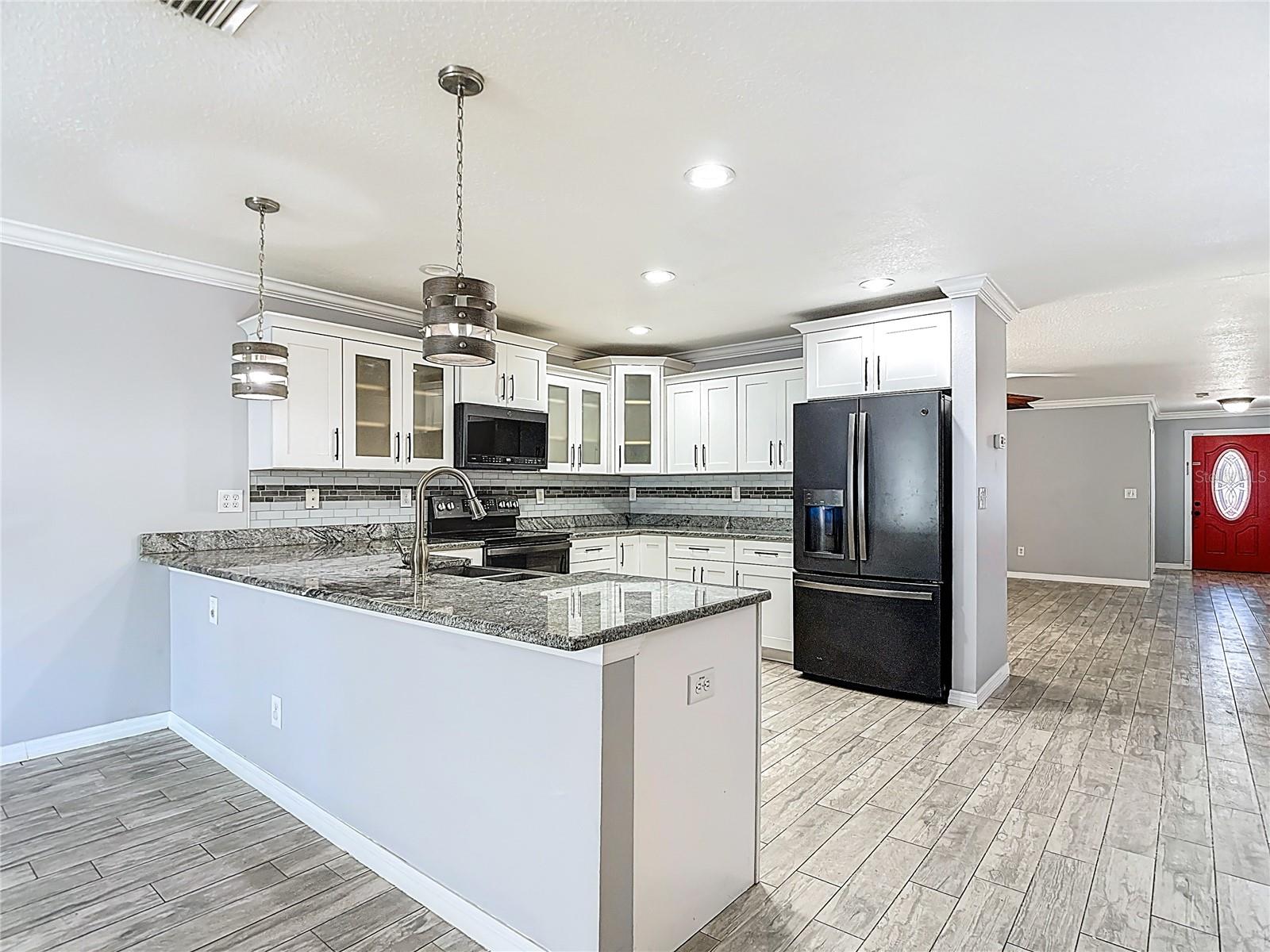 ASHLEY LAKES - Residential