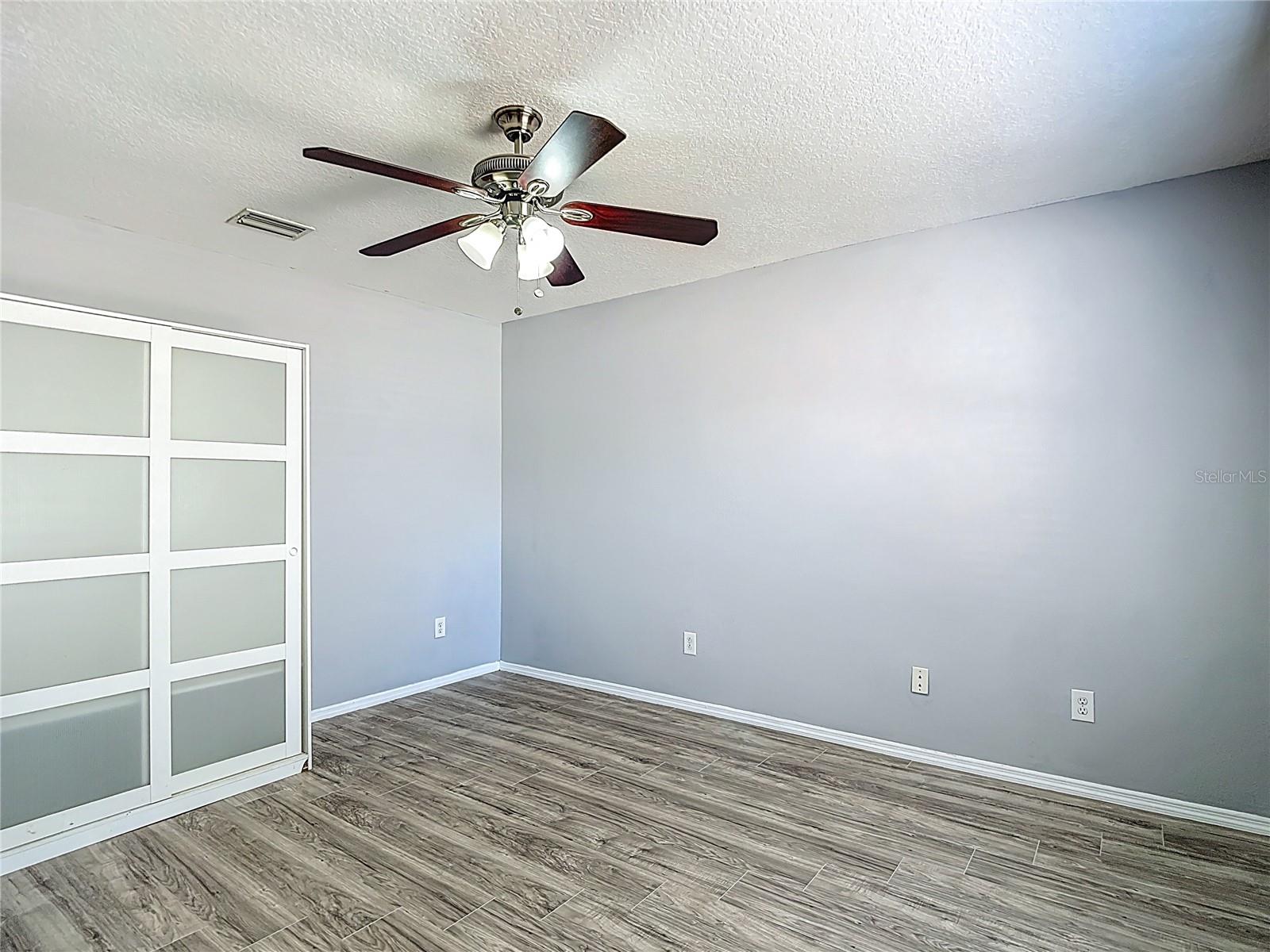 ASHLEY LAKES - Residential