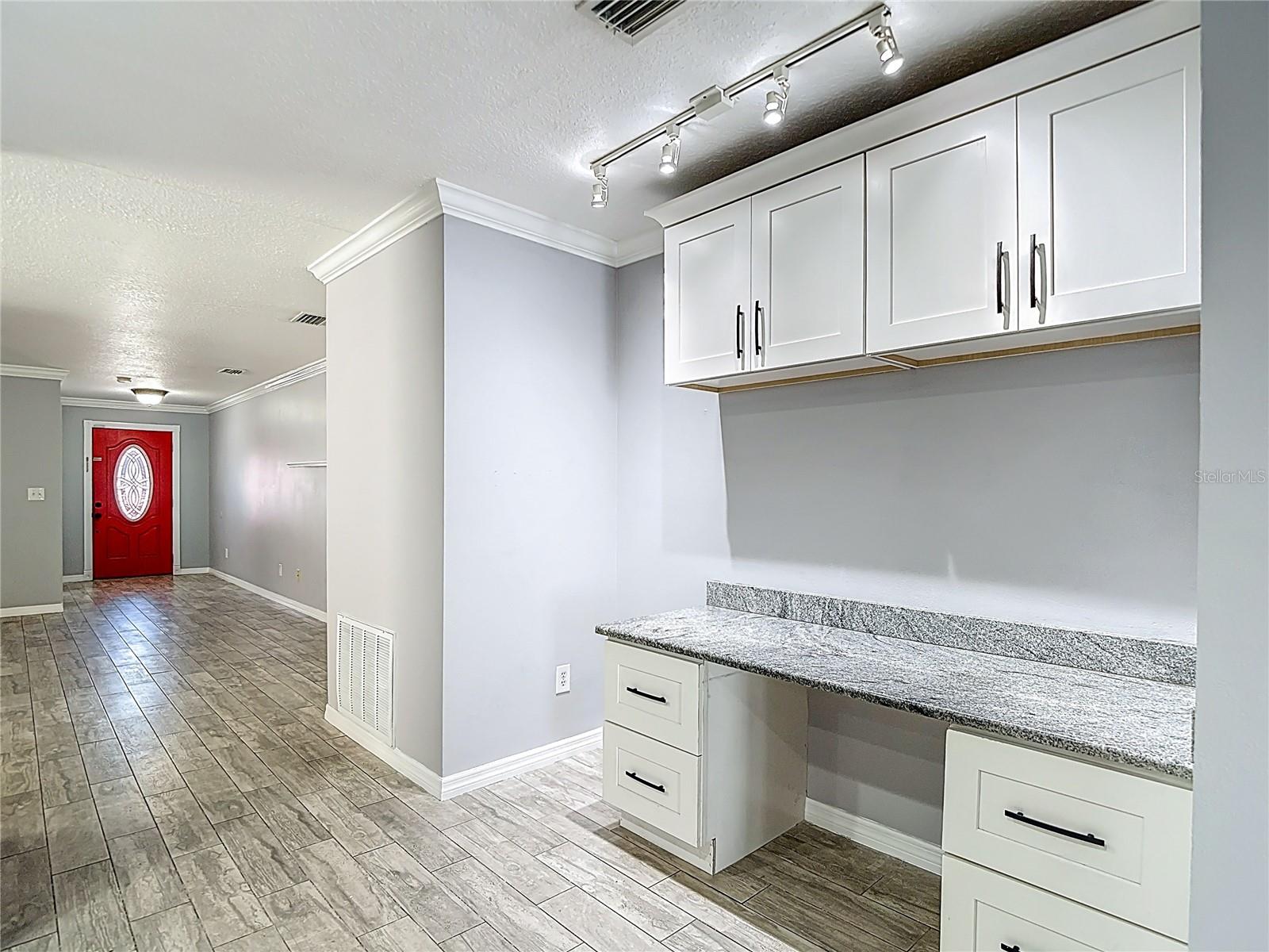 ASHLEY LAKES - Residential