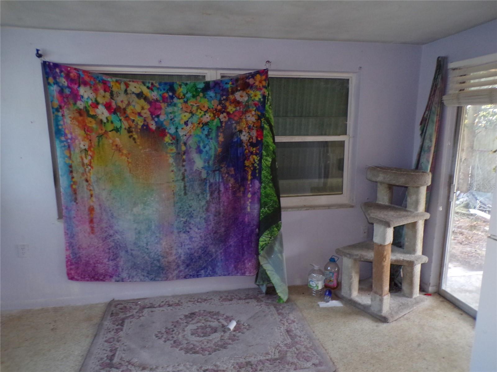 COLONIAL MANOR - Residential