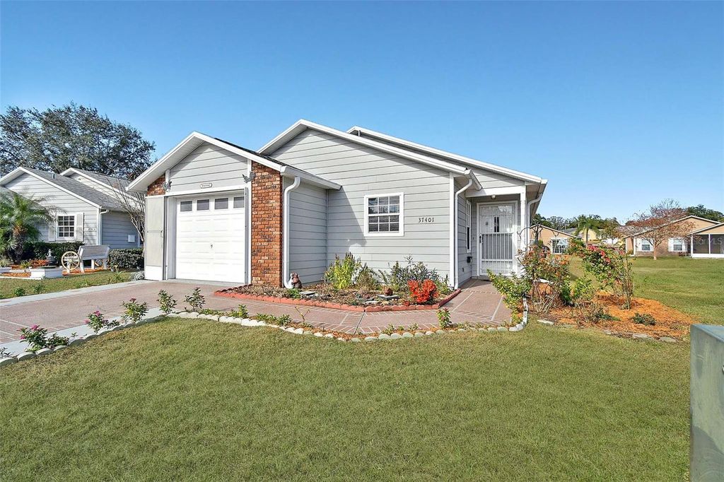 Photo of 37401 Wedgewood Drive, Zephyrhills, FL 33542 (MLS # TB8342645)