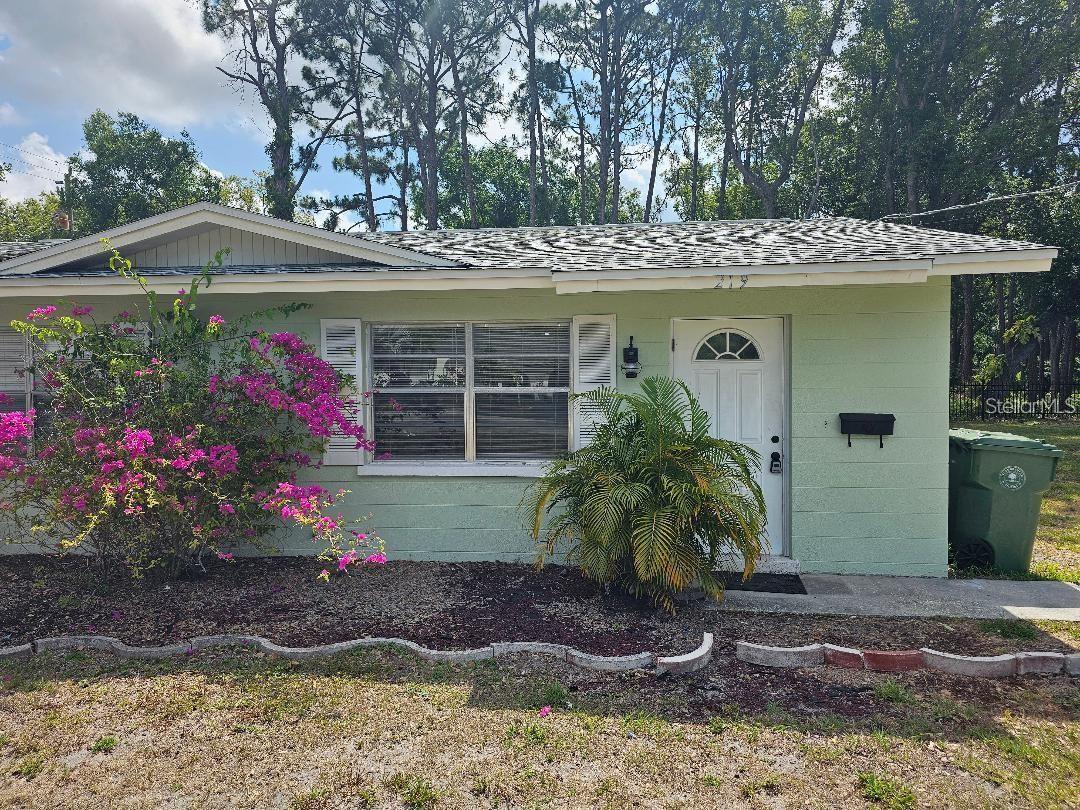 IMMACULATE 1 BEDROOM/1 BATH DUPLEX. Updated and attractive. Kitchen has plenty of cabinets, refrigerator and range. All-In-One Washer/Dryer Hook-Ups. Parking right in front of unit. Rent includes water (up to $100 per month - bill over $100 will be presented to tenant who is responsible for any amount of $100 and will reimburse owner for overage) and lawn maintenance. Background check with a minimum credit score of 600. Nonsmokers/No Pets. Centrally located to shop, dine, medical, entertainment, Worship, downtown Bradenton, and short drive to I-75 and points beyond.