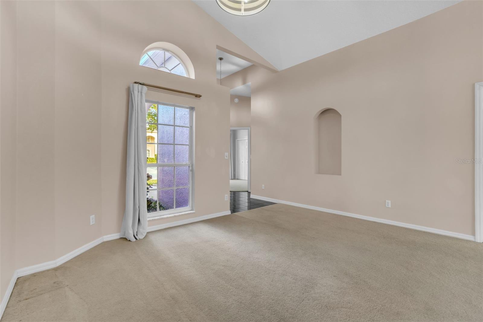 1619 RIVER BIRCH AVENUE