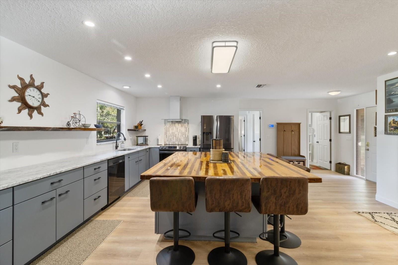 PRETTY SPGS - Residential