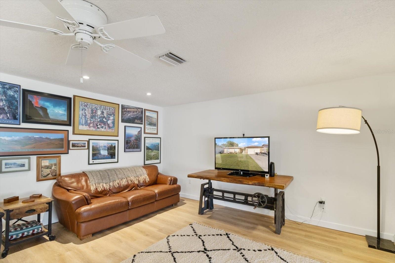 PRETTY SPGS - Residential