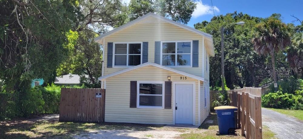 Photo of 915 Seminole Street, Clearwater, FL 33755 (MLS # TB8533467)
