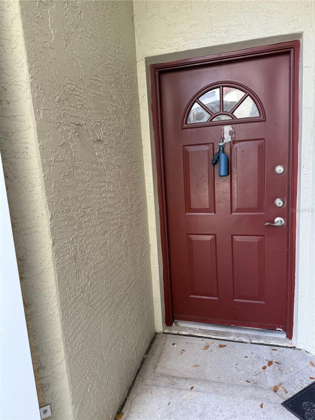 listing image 0