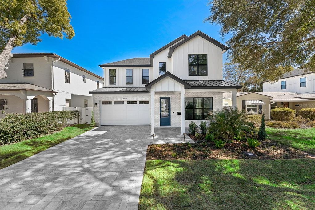 Photo of 3303 Helen Avenue, Orlando, FL 32804 (MLS # O6379209)