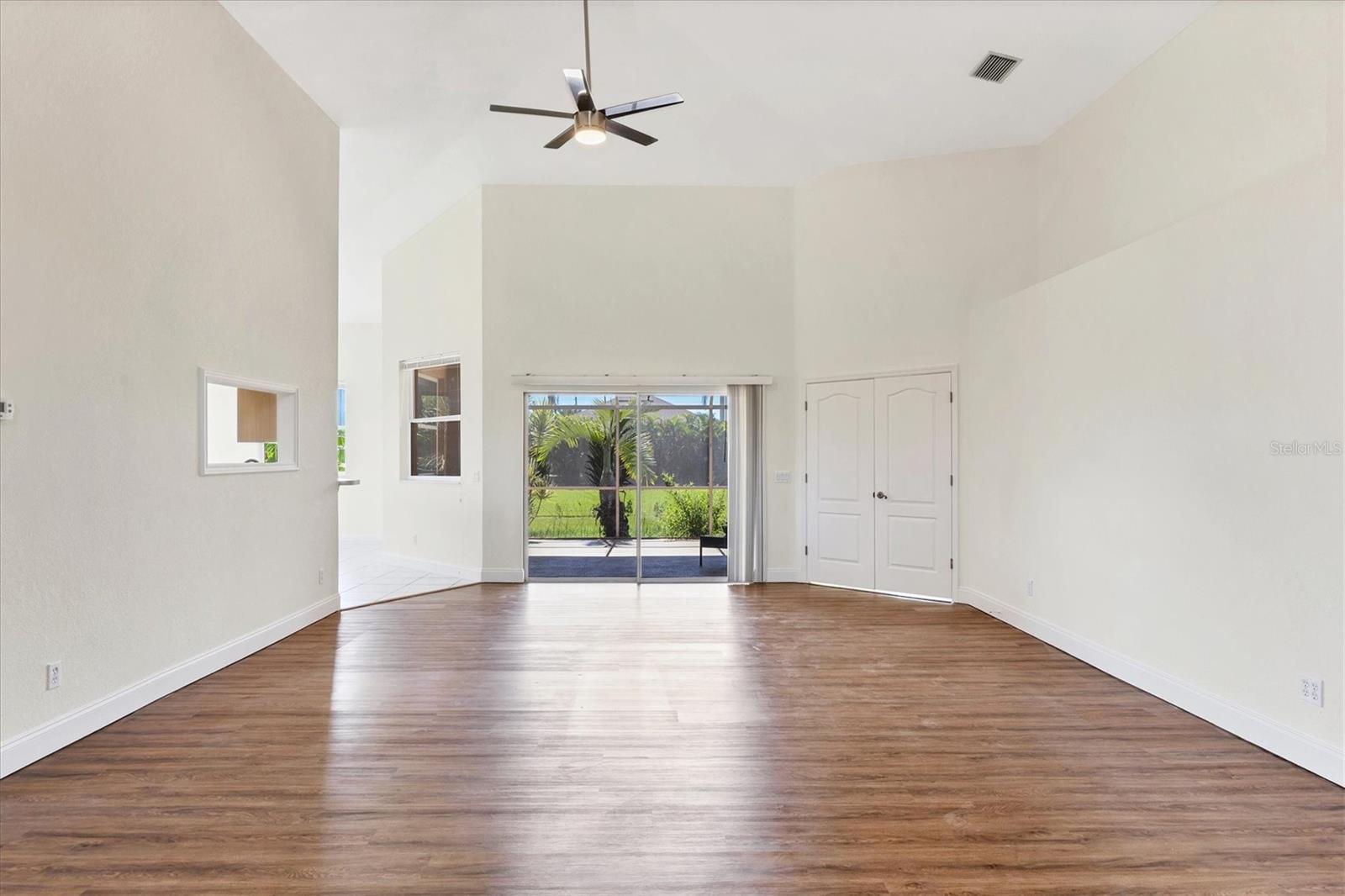 ROTONDA WEST LONG MEADOW - Residential