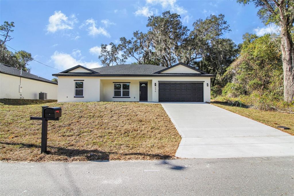 Photo of 404 Ruby Avenue, Deland, FL 32724 (MLS # V4946204)