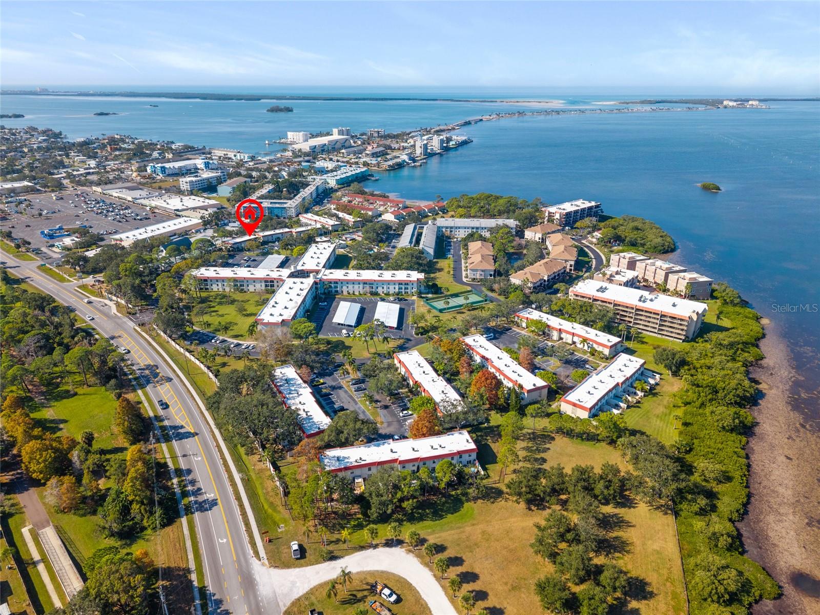 MEDITERRANEAN MANORS - Residential