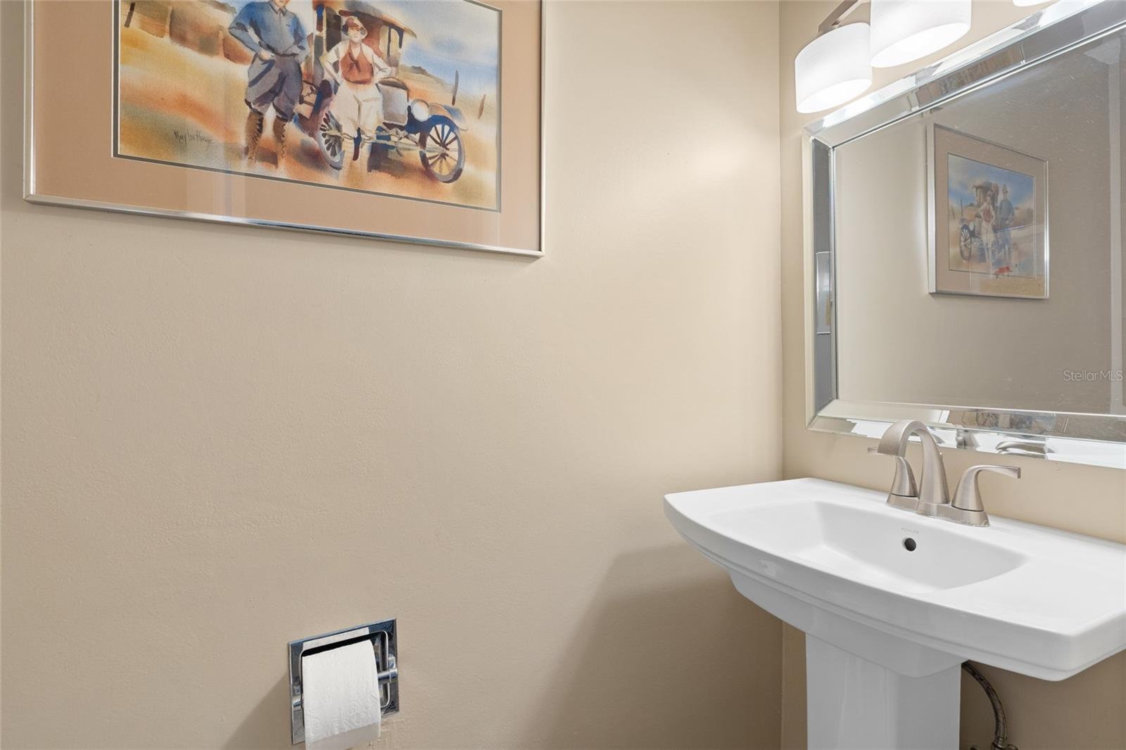 MEDITERRANEAN MANORS - Residential