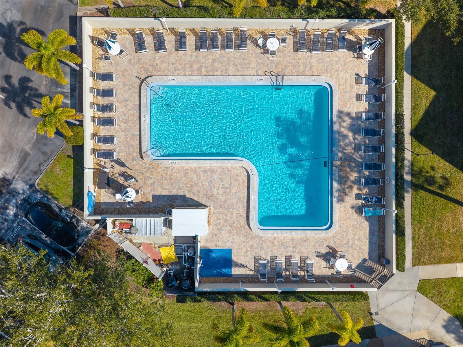 MEDITERRANEAN MANORS - Residential