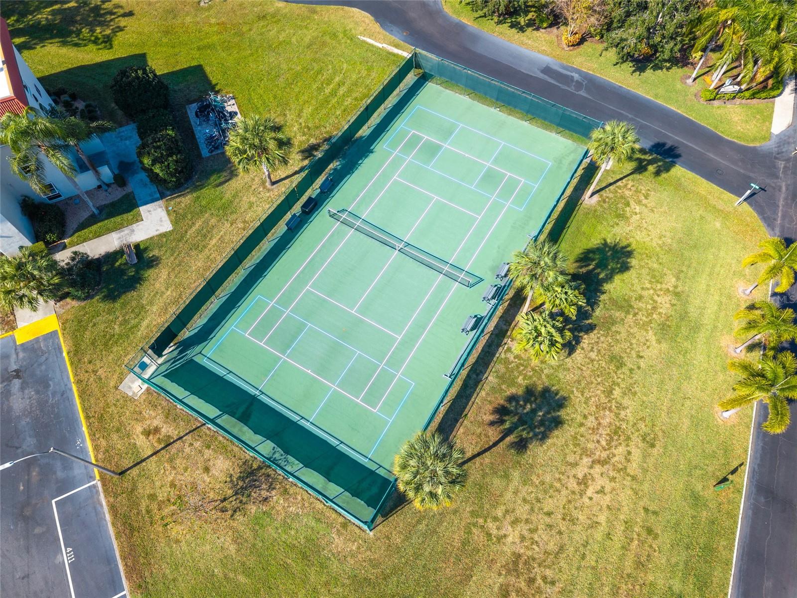 MEDITERRANEAN MANORS - Residential