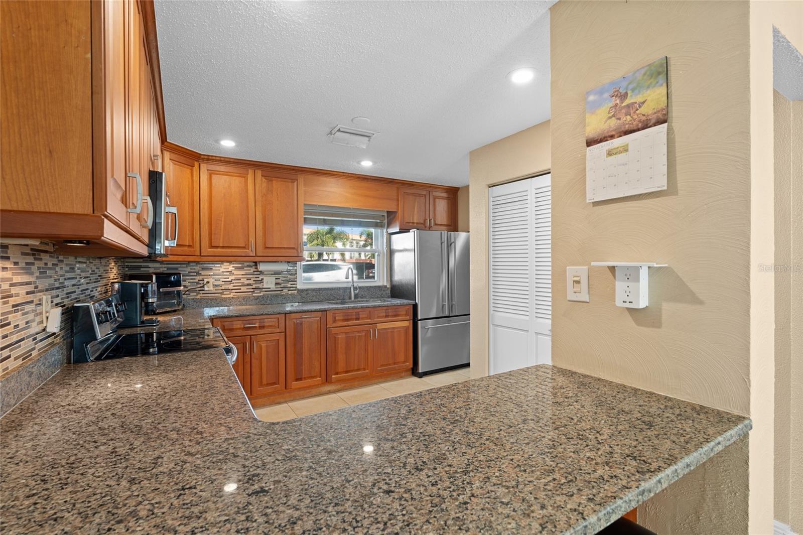 MEDITERRANEAN MANORS - Residential