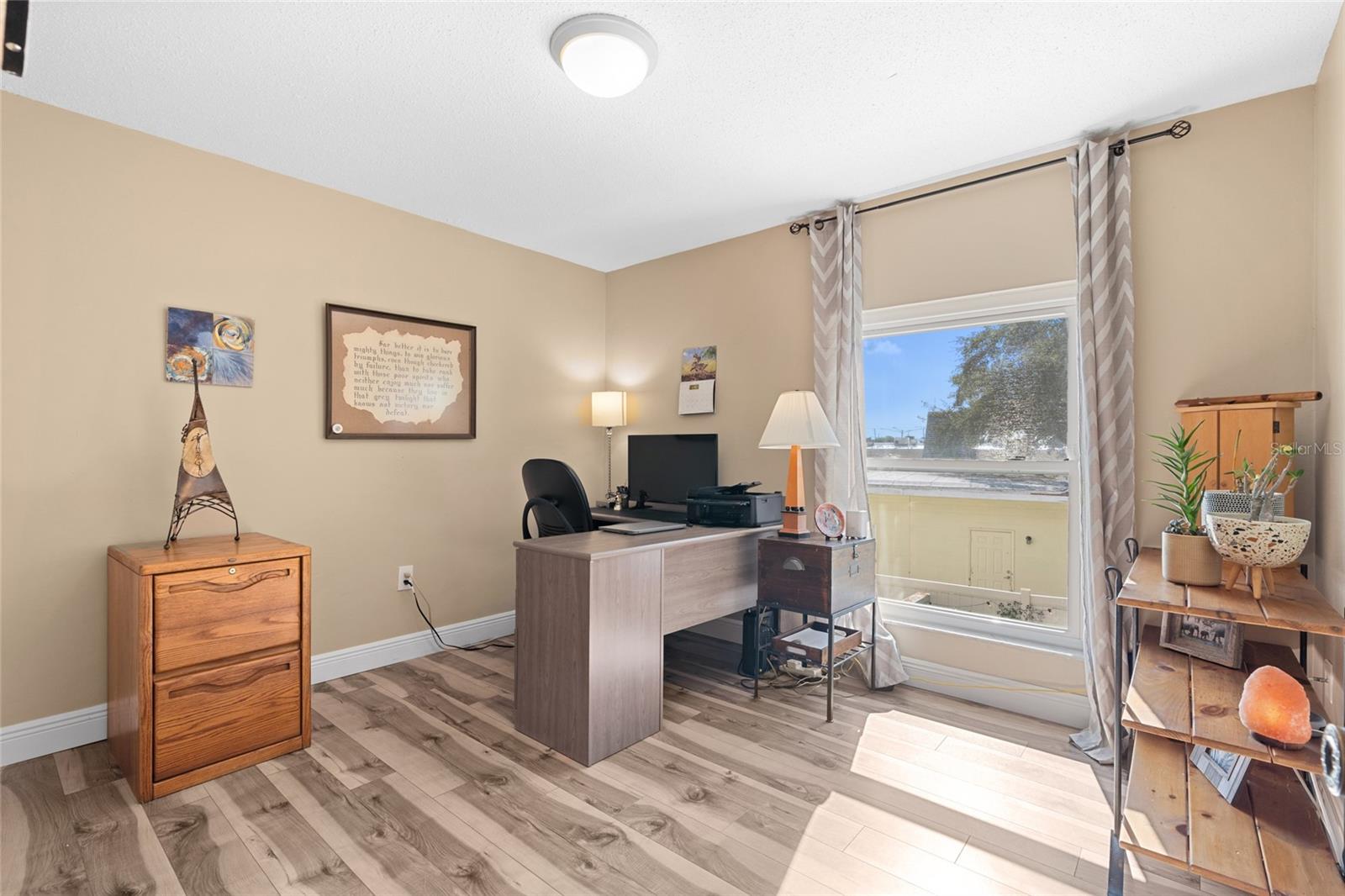 MEDITERRANEAN MANORS - Residential