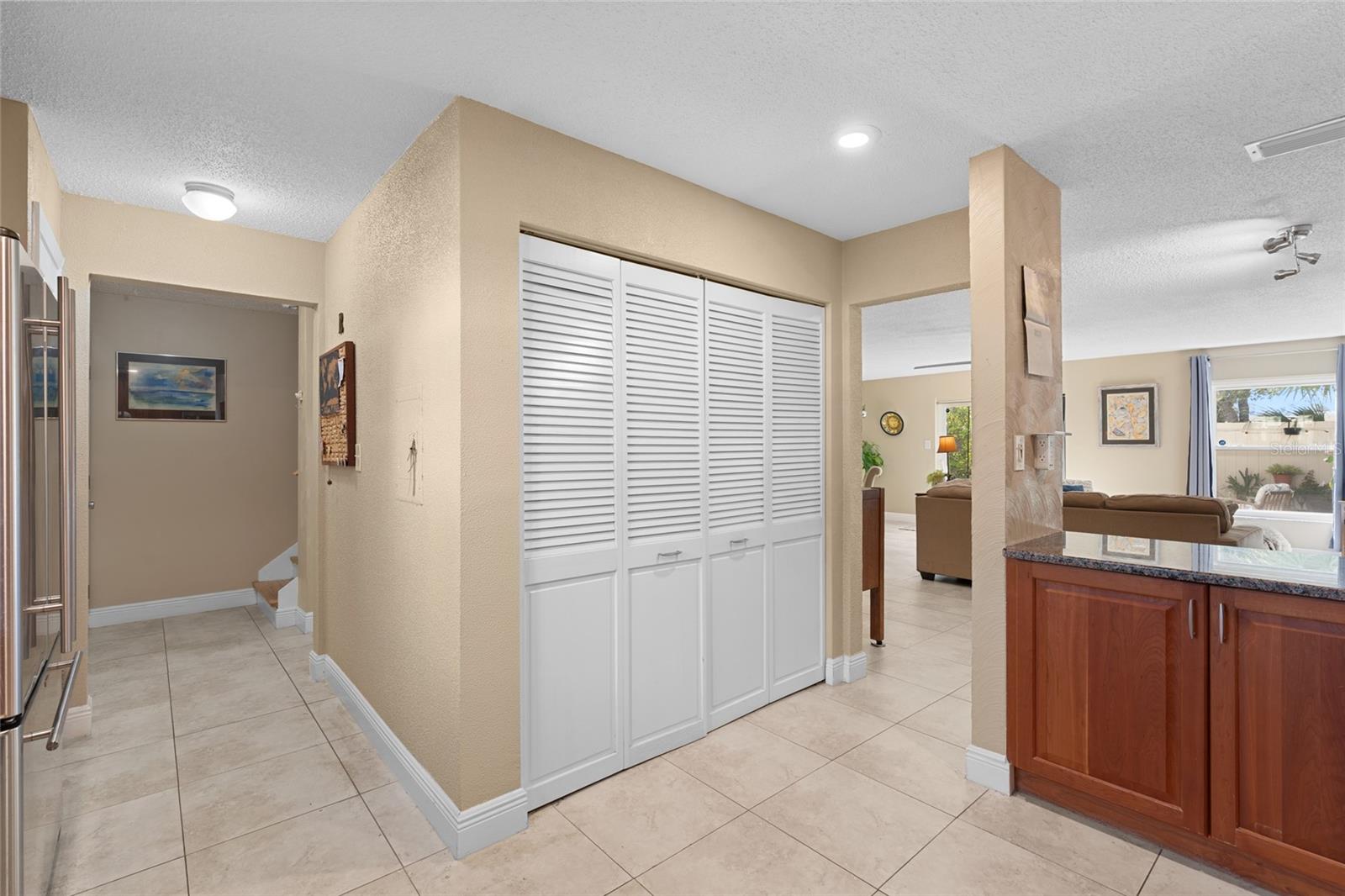 MEDITERRANEAN MANORS - Residential