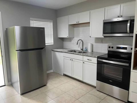 Tiny photo for 1708 High Street, Leesburg, FL 34748 (MLS # G5114401)
