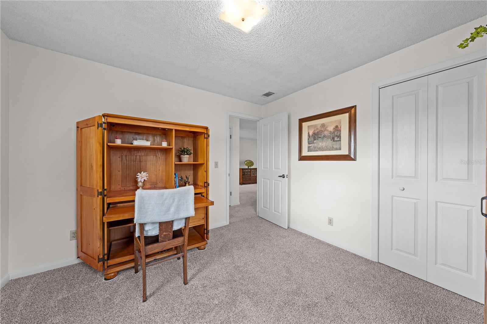 LAKEFRONT ADDN - Residential