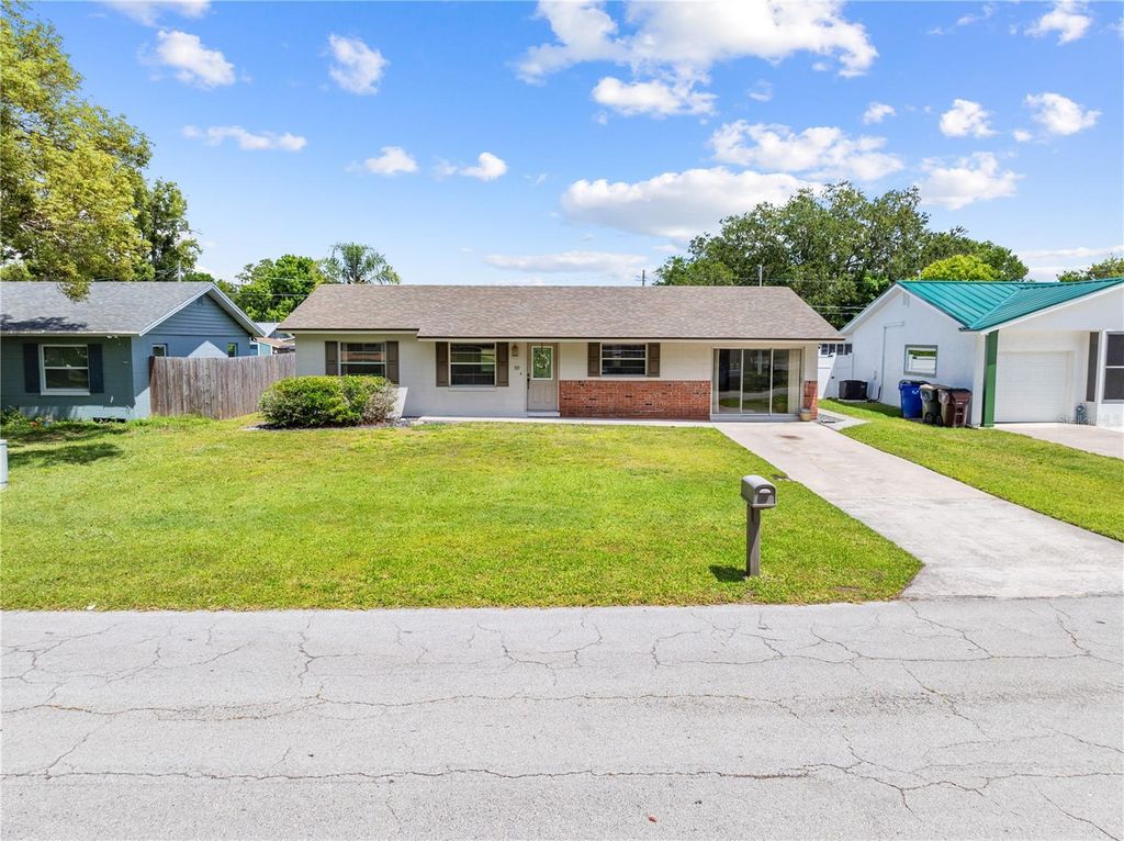 Photo of 309 Georgia Ave, Saint Cloud, FL 34769 (MLS # S5149431)